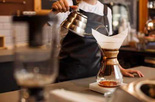 Barista ensina técnicas para preparar um bom café