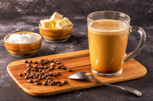 Saiba o que é o bulletproof coffee e como consumir