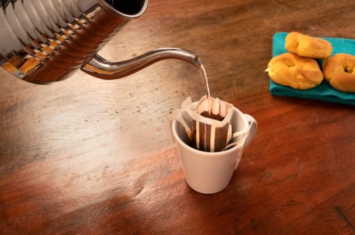 Drip Coffee: saiba mais sobre o “café de bolso” que se populariza cada vez mais